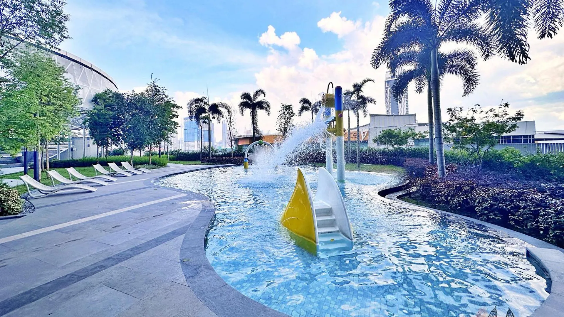 Apartment Trion @ Kuala Lumpur Near Klcc Trx By Cityscape